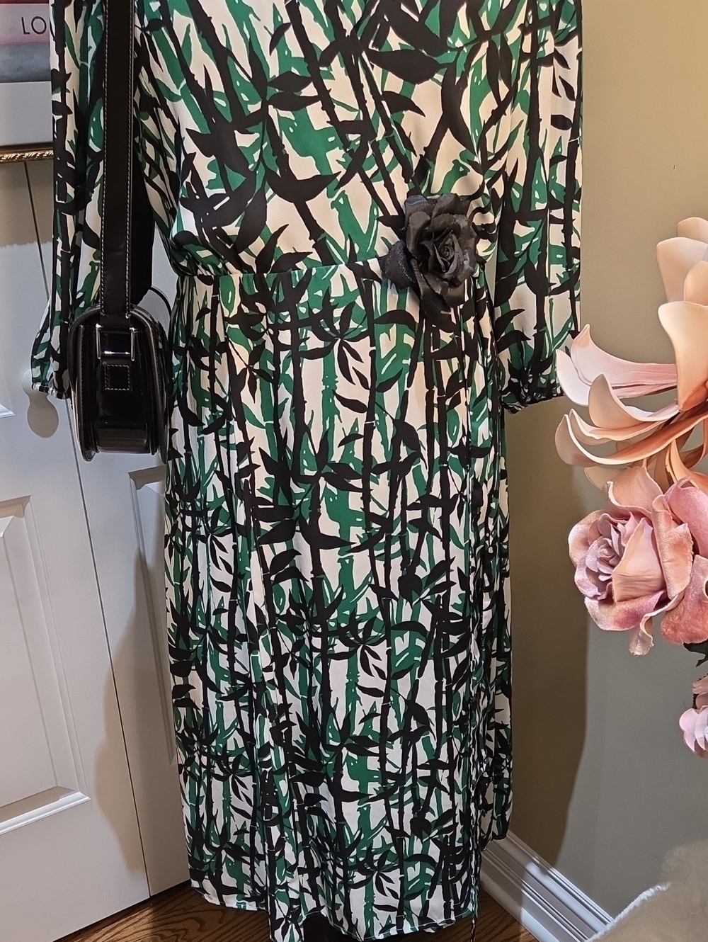 Nwot Large Eva Mendez Green & Black Abstract Wrap Dress - Picture 5 of 17